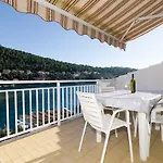 Apartamento Kuzma *