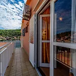 Kuzma Apartment *