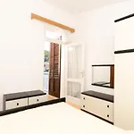 Kuzma Apartment
