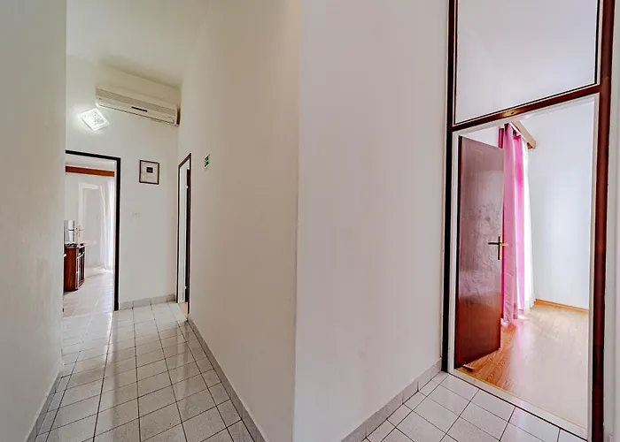 Apartamento Kuzma *