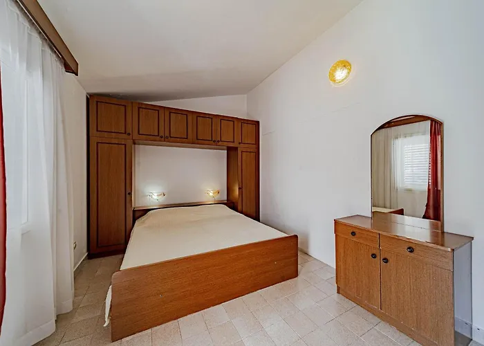 Kuzma Smokvica (Korcula)