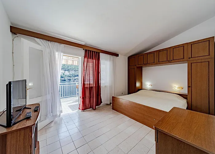 Kuzma * Smokvica (Korcula)